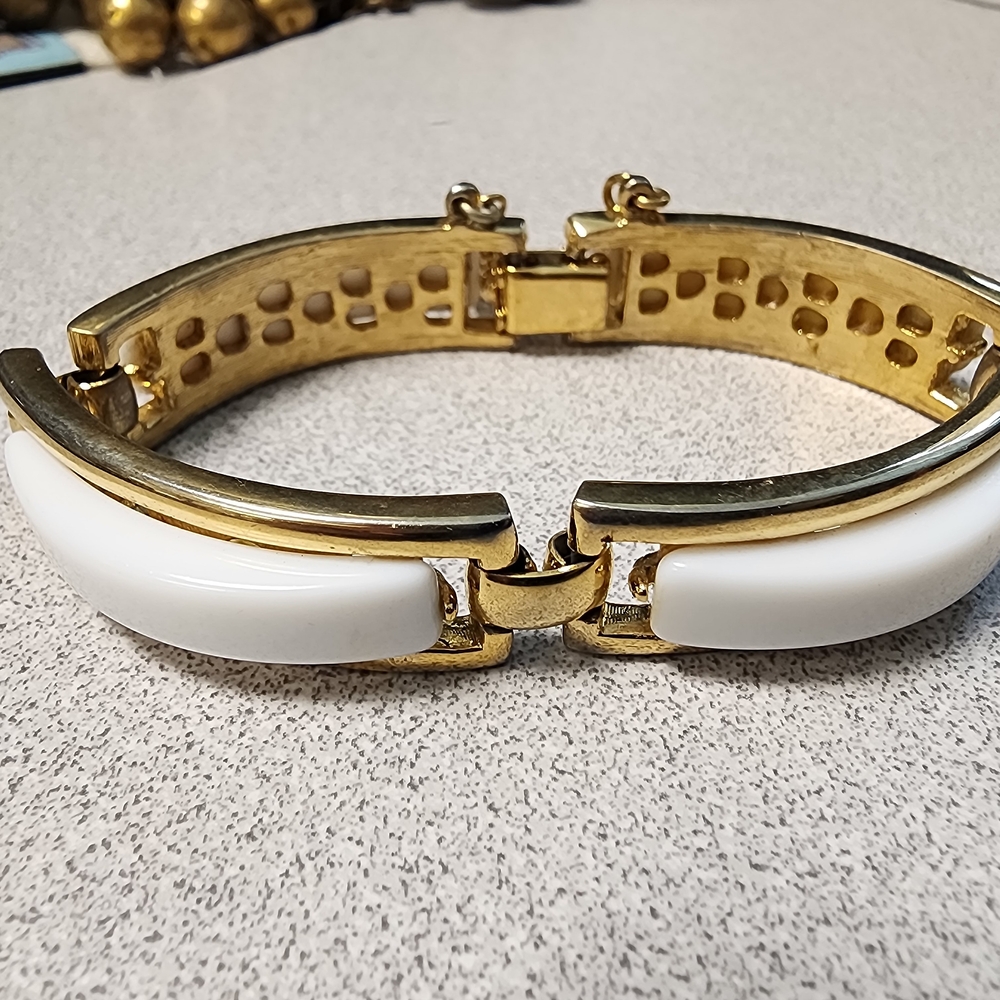 Monet Vintage Gold and White Bracelet With Chain